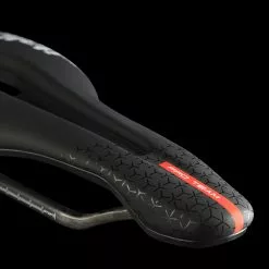 Selle Italia FLITE Boost PRO TEAM Carbonio Superflow Sattel 6 Selle Italia FLITE Boost PRO TEAM Carbonio Superflow Sattel -Deutschland Fahrradzubehör Verkaufs-Shop Flite20Boost20Pro20Team20Kit20Carbonio20Superflow CloseUp2