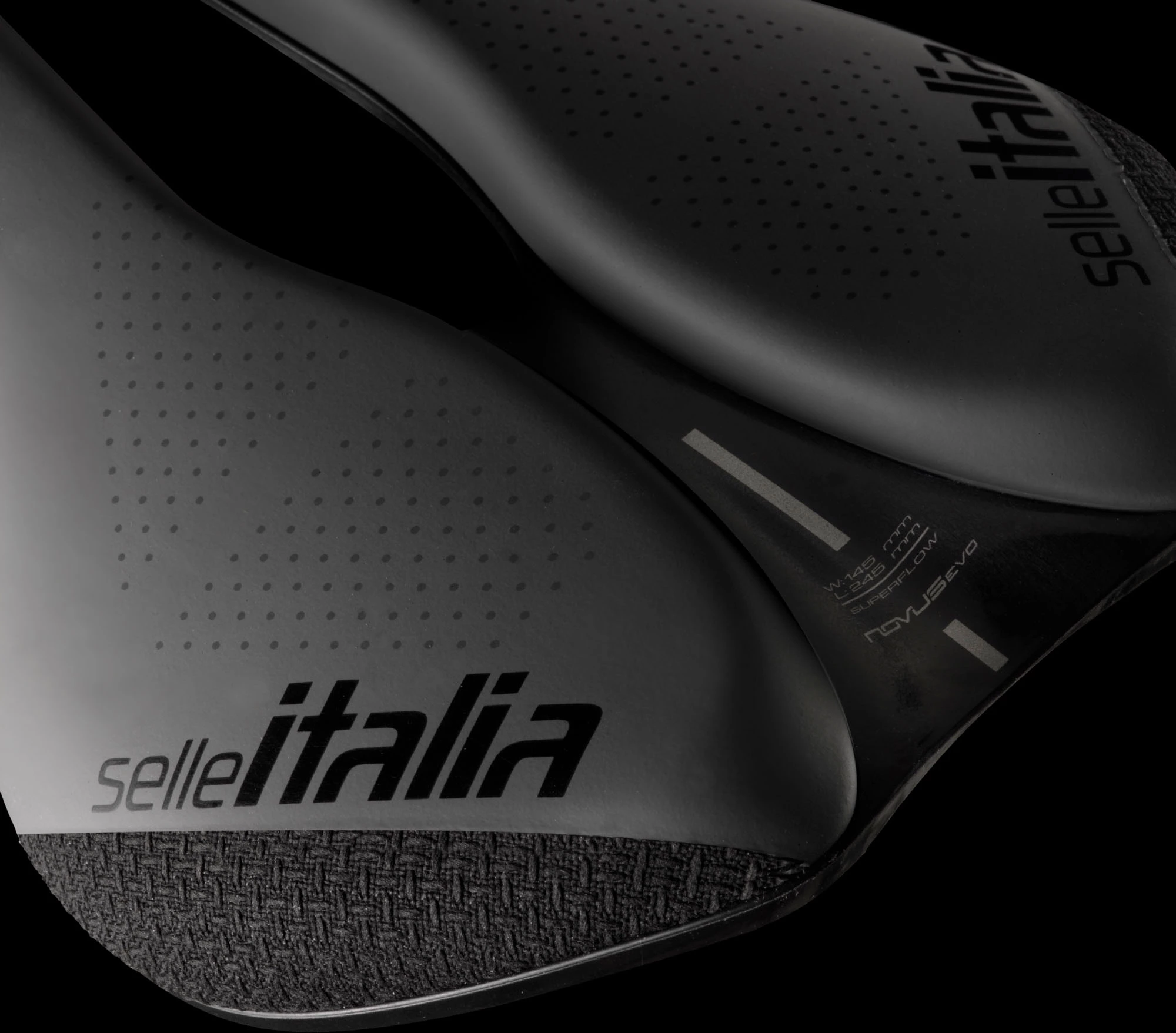 Selle Italia NOVUS X-Cross TM Boost EVO Superflow Saddle 3 Selle Italia NOVUS X-Cross TM Boost EVO Superflow Saddle – Bild 3