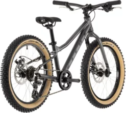 Vitus 20+ Kinderfahrrad (2021) 8 Vitus 20+ Kinderfahrrad (2021) -Deutschland Fahrradzubehör Verkaufs-Shop Vitus 20Plus Kids Bike 2021 03