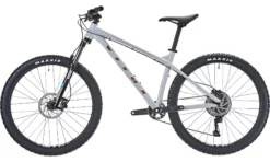 Vitus Nucleus 27 VRS Mountainbike (Set Mit Absenkbare Sattelstütze Und Pedalen) -Deutschland Fahrradzubehör Verkaufs-Shop Vitus Nucleus 27 VRS Mountain Bike 2022 Oryx Grey 04 1